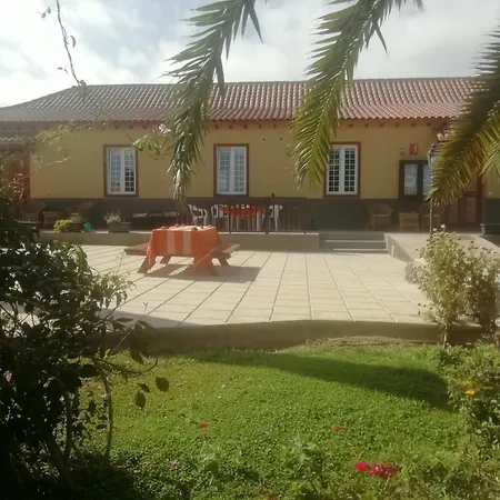 Nyaraló Tapias, Casa Mane *